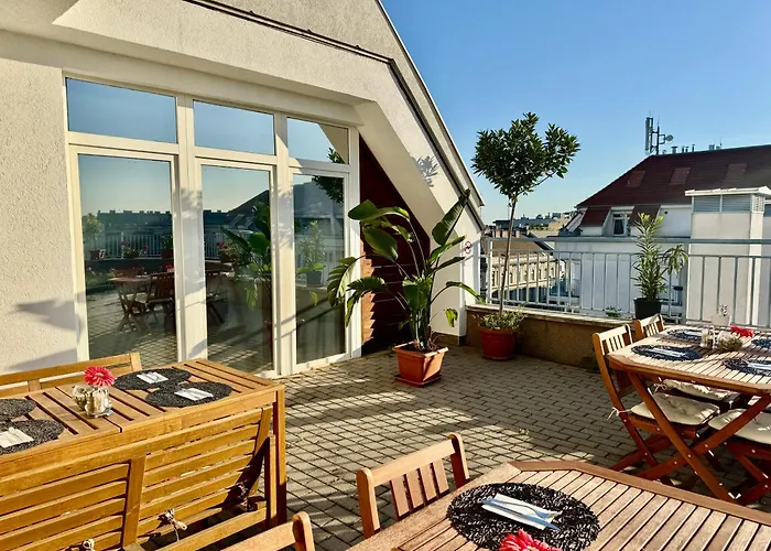 Rooftop City Residence With Deep Garage