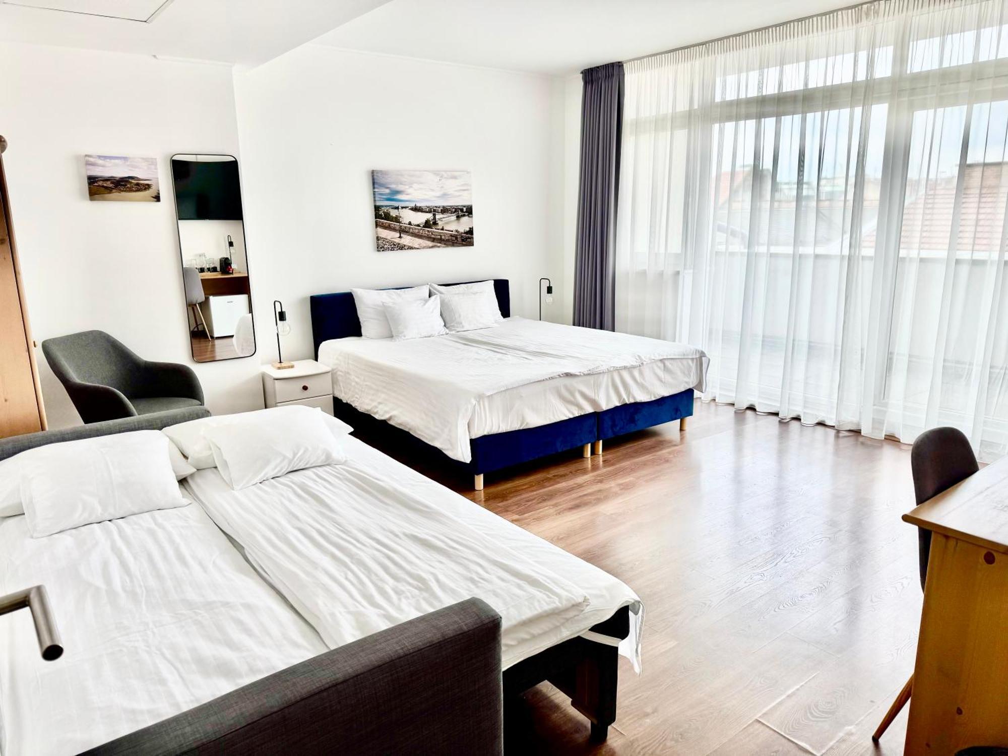 Hotel Rooftop With Underground Parking Budapest